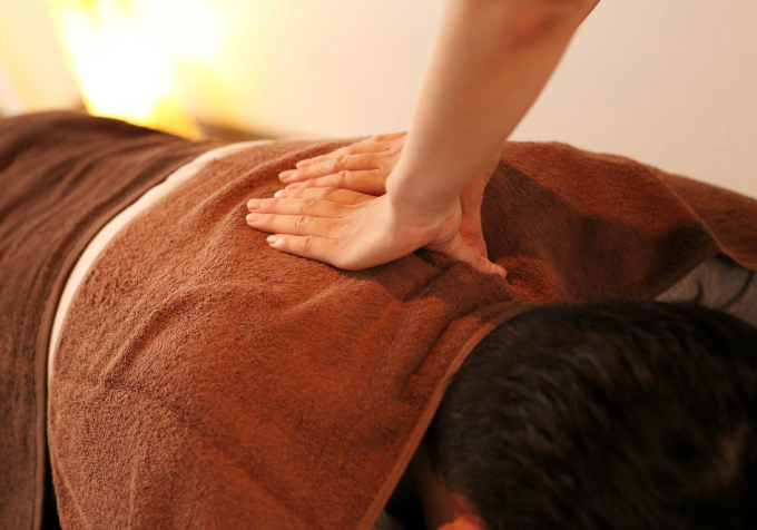 豊中・緑地公園の整体院『癒し整体院 くつろぎ』リセット整体施術画像